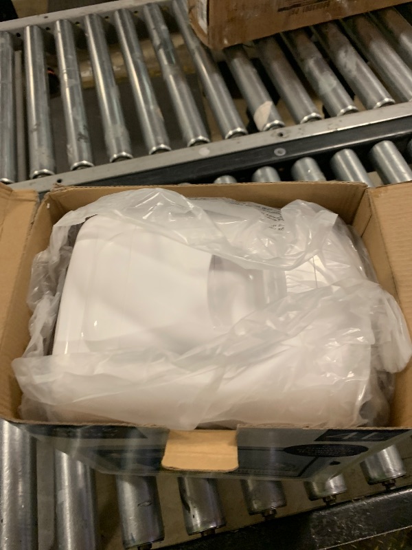 Photo 1 of Saian Esty Fridge for Skincare Products - Compact 4L Portable Mini Fridge with Quiet Dual Cooling and Warming for Beauty Tools - Ideal for Desktop, Office or Countertop Use in Home, Spa or Studio