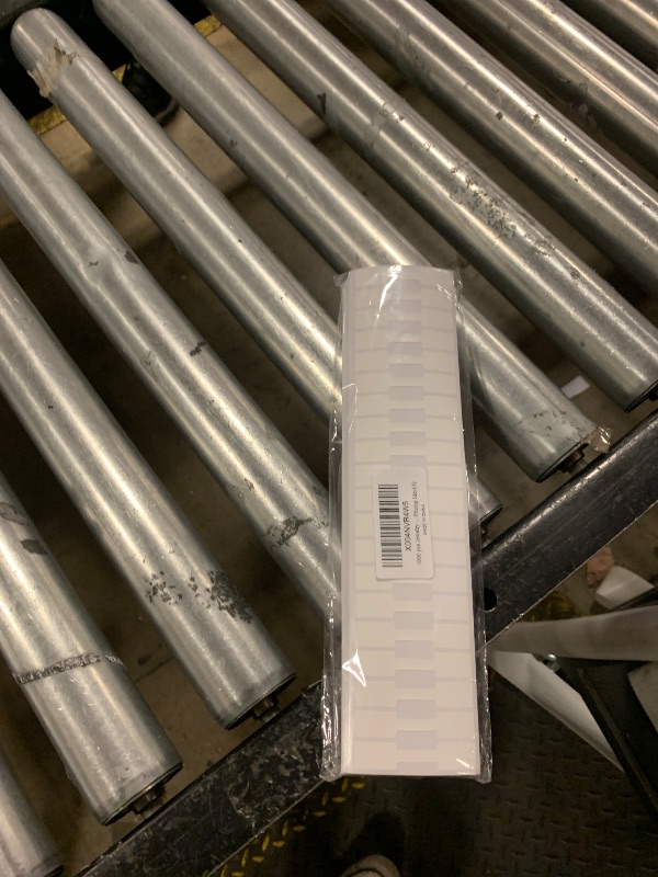 Photo 1 of 1000 pcs Jewelry Tags, Self Adhesive Jewelry Price Tags Stickers, White Blank Rectangle Ring Tag Label for Necklace Earring Bracelet Pricing Identify