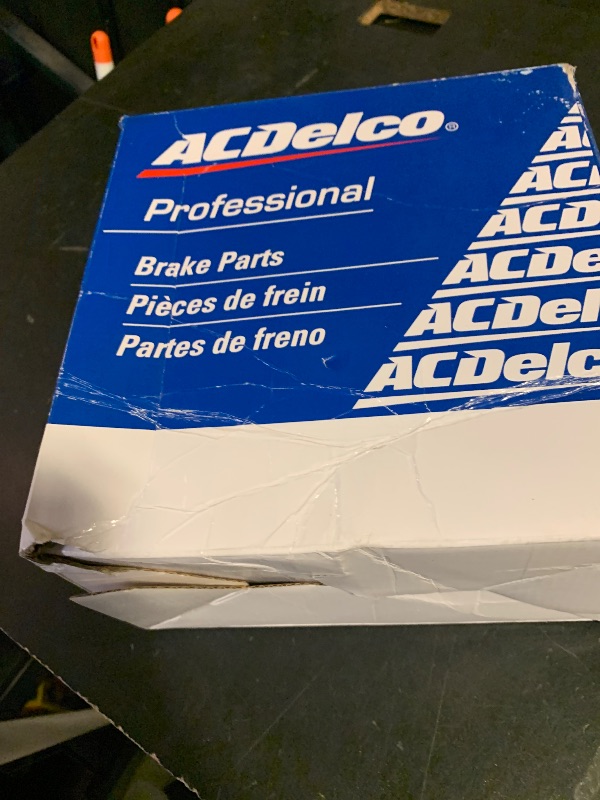 Photo 1 of ACDelco Gold 18M2395 (19295625) Brake Master Cylinder Assembly