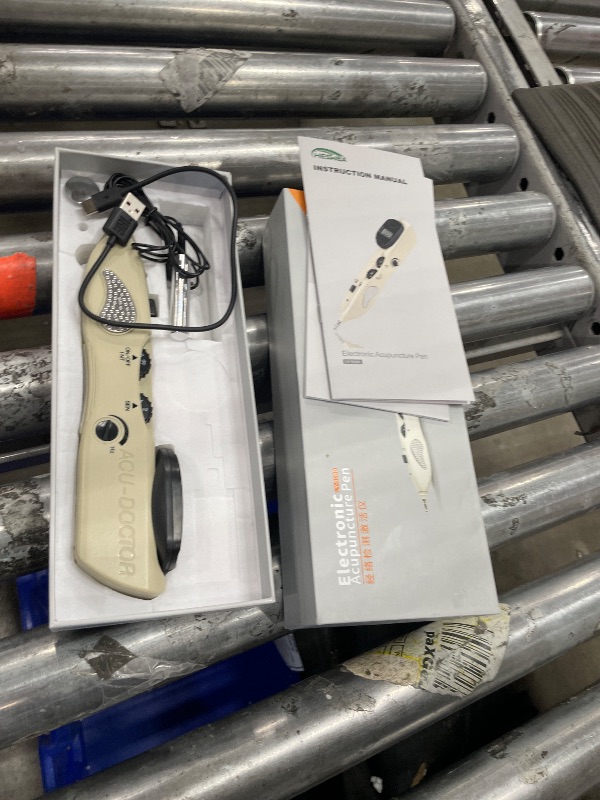 Photo 1 of ***(PARTS ONLY/  NON FUNCTIONAL)***Electronic Acupuncture Pen Pain Relief Therapy Meridian Pen Find Acupoints Automatically with 3 Massage Heads Rechargeable
