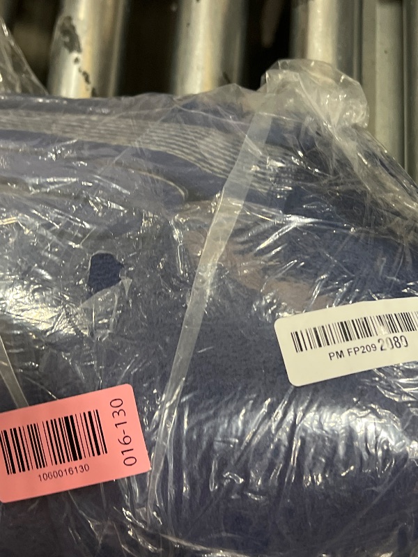 View 2 of ***MISSING PARTS***
Belizzi Home 100% Cotton Ultra Soft 6 Pack Towel Set, Contains 2 Bath Towels 28x55 inchs, 2 Hand Towels 16x24 inchs & 2 Washcloths 12x12 inchs, Compact Lightweight & Highly Absorbant - Navy Blue