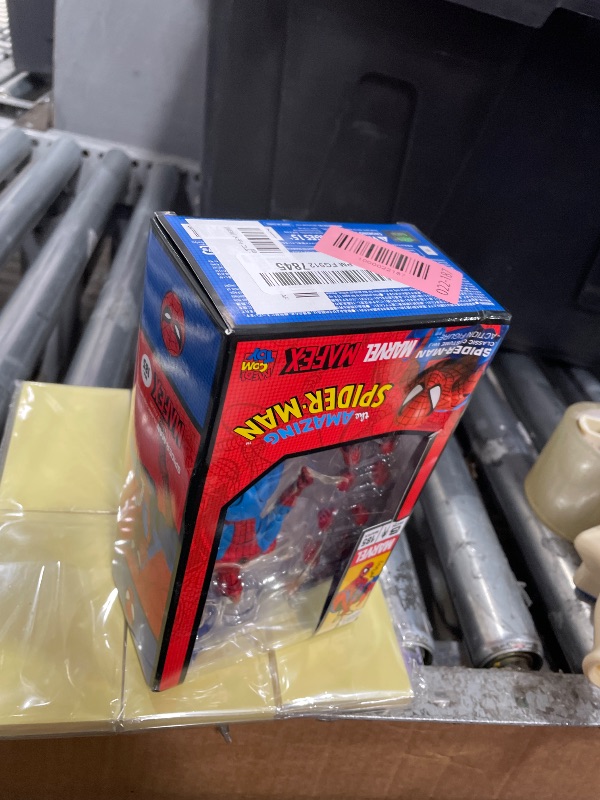 Photo 1 of ????????(MEDICOM TOY) MAFEX No.185 Spider-Man Spider-Man (Classic Costume Ver.) Total Height Approx. 6.1 inches (155 mm), Non-Scale, Pre-Painted Action Figure