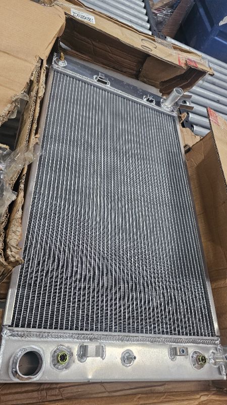 Photo 1 of ***DENTS***CU2334 3 Row All Aluminum Radiator for 1999-2012 Chevy Silverado 1500 2500 Tahoe 4.8L 5.3L V8, 28" W Core
