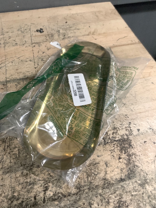 Photo 1 of 1 Pcs Gold Trinket Tray Oval Stainless Steel Small Serving Trays Towel Storage Dish Plate Tea Fruit Trays Jewelry Plate Decorative Storage Tray (Gold 1pcs, 9 x 3.8 Inch)