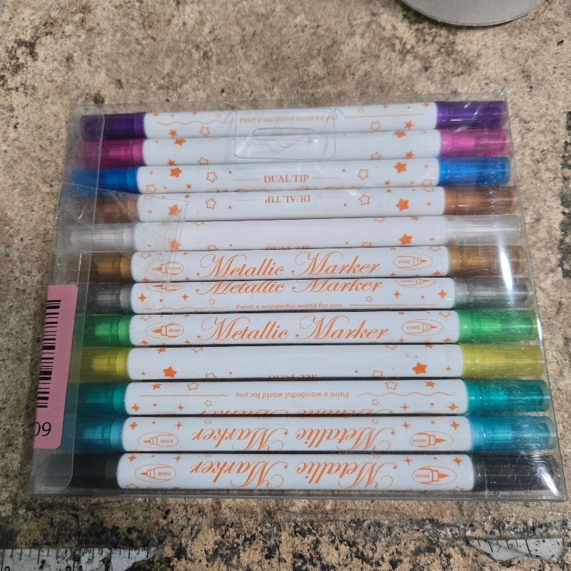 Photo 1 of 12 Metallic markers 