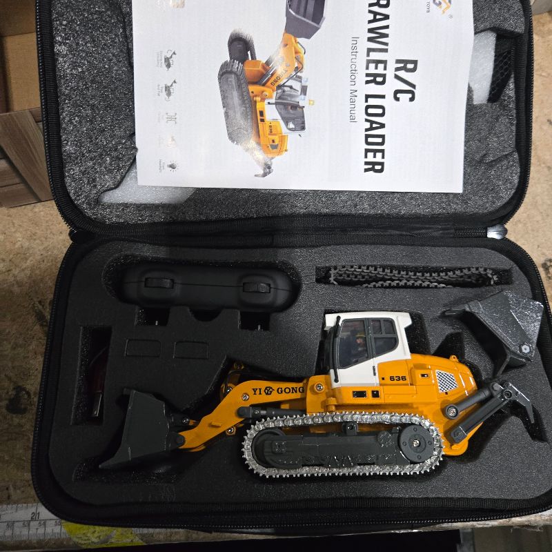 Photo 1 of ***(MISSING PARTS)***TOUCAN RC HOBBY 1/50 RC Electric Lifting Tracked Loader LR636 2.4G Construction Vehicle Metal Bucket Tracks Ripper RTR Model Light Sound Battery for Adult