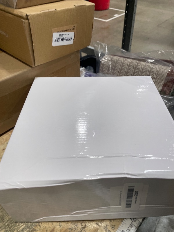 Photo 1 of 201-piece disposable party tableware set with paper plates, cups, napkins, straws, tablecloths, plastic knives, forks and spoons for a variety of party occasions for up to 25 people (Golden Star)