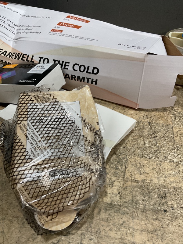 Photo 1 of 1 X TYLER FRAGRANCE Tyler Glamorous Sachets - Dryer Sheets