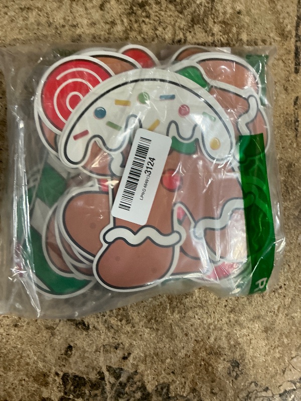 Photo 1 of Christmas Theme Cutouts Gingerbread Man Bulletin Board Decoration Xmas Gingerbread Man Paper Cut-Outs Classroom Decor for Xmas Classroom DIY Craft Photo Wall Door Christmas Winter Party Supplies