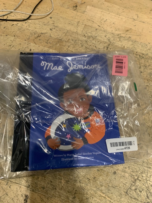 Photo 1 of Little People Big Dreams Mae Jemison