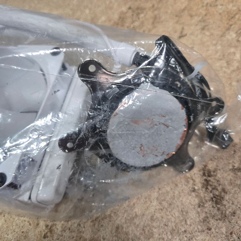 Photo 1 of **Parts Only** ASUS ROG Strix LC II 240 ARGB White Edition All-in-one AIO Liquid CPU Cooler 240mm Radiator, Intel LGA1700, 115x/2066 and AMD AM4/TR4 Support, 2X 120mm 4-pin PWM Addressable RGB Radiator Fans