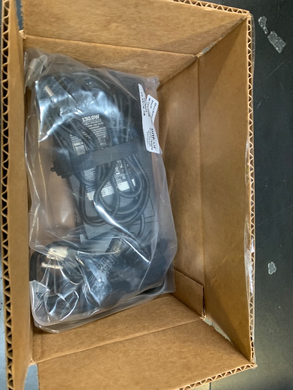 Photo 1 of Dell Dock WD19S USB-C 180W Power Delivery (Renewed)