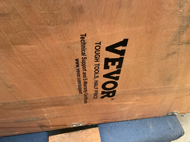 Photo 1 of VEVOR Tools Wooden box contents unknown 