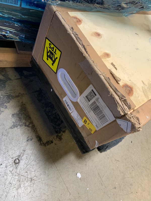 Photo 1 of Rugcel 1500 lb Stretchable Receiver Hitch Mounted Hydraulic Swivel Pickup Truck Crane, with Three Boom Capacities of 750 lb, 1000 lb and 1500 lb (Hitch Crane 1500LB) (FACTORY SEALED) 