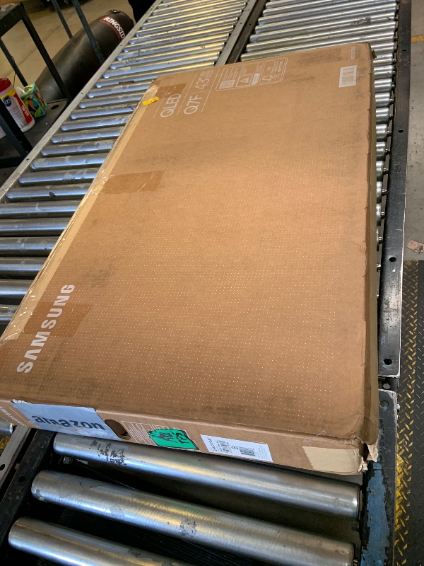 Photo 1 of Samsung 43-Inch Class QLED Q7F Series Samsung Vision AI Smart TV (2025 Model, 43Q7F) Quantum HDR, Object Tracking Sound Lite, Q4 AI Gen1 Processor, 4K upscaling, Gaming Hub, Alexa Built-in