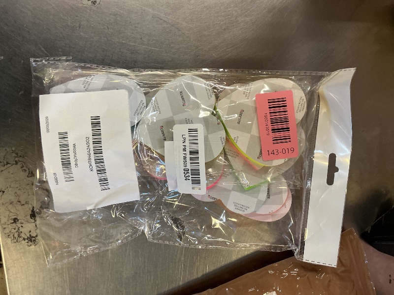 Photo 1 of (12 Pads) Heart Sticky Notes 3x3 Inches, Valentines Gifts?Cute Bright Colors Self-Stick Pads, Easy to Post for Home, Notebook, 72 Sheets/pad