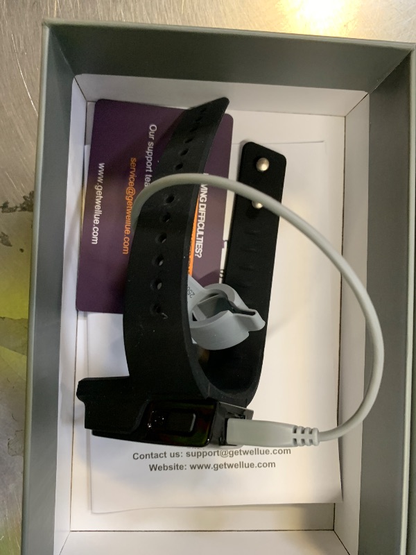 Photo 1 of Wellue O2 Pulse Oximeter with Smart Reminder | Blood Oxygen Saturation Monitor for SpO2 and Heart Rate Tracking Continuously, Bluetooth Finger Ring with Free APP &PC Report, Style 1