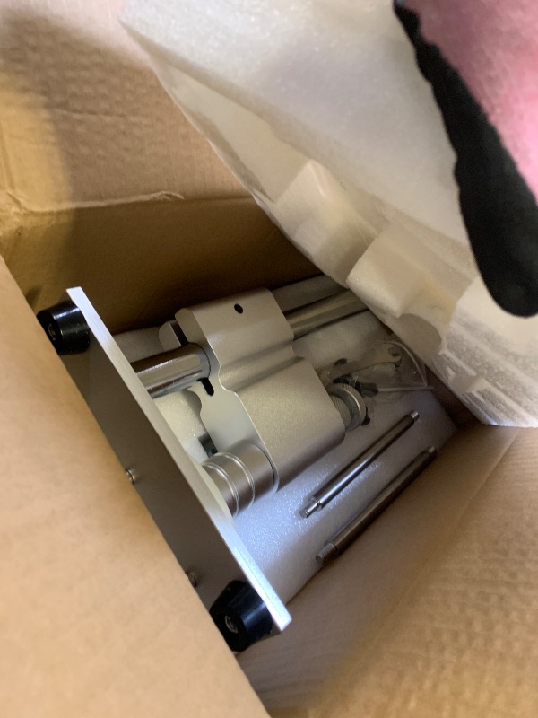 Photo 1 of Yoolenatu Manual desktop perfume bottle crimping and capping tool machine, perfume bottle crimper,perfume bottle sealing machine (13 mm-15mm)