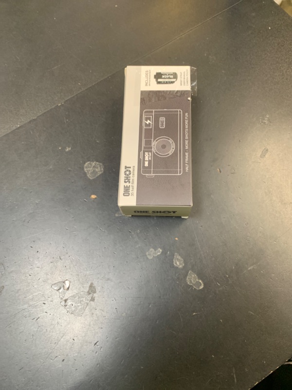 Photo 1 of 1 Shot Point and Shoot 35mm Film Camera Reusable Retro Half Frame Camera, Built in Flash, Included One Roll ASA/ISO 400 Black & White Film 18 Exp., (36 Shots) Battery Not Included (Green Color)