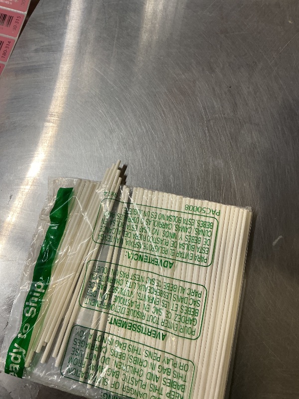 Photo 1 of 100 Pack 8 Inch White Lollipop Sticks,Long Paper Treat Sticks,White Paper Cake Pop Stick for Homemade Candy,Cupcake Toppers,Chocolate,Dessert (Dia 4mm)