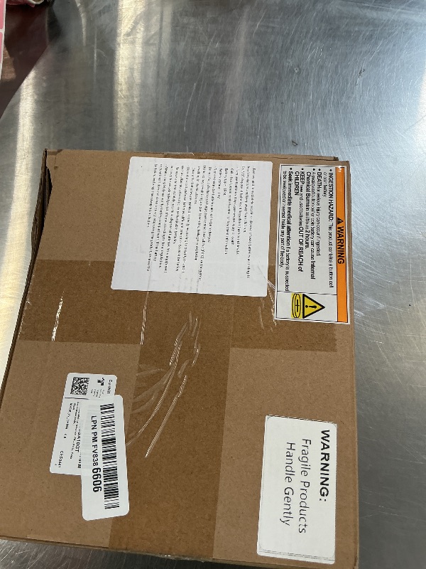 Photo 1 of *only 4 pieces* Cunhill Mini Lanterns with Flickering LED Candle Vintage Decorative Hanging Candle Lanterns for Ramadan Wedding Decorations Party Table Centerpiece, Battery Included(Gold)