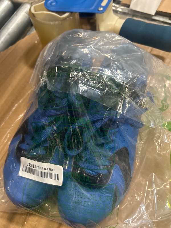 Photo 1 of ****FINAL SALE NOT RETURNS****DAMAGE
SHAQ Devastator 2.5 Kids Basketball Shoes for Boys and Girls, High Top Youth Boys Sneakers Size 11-7 Little or Big Kid - Medium Blue/Black, 5 Big Kid