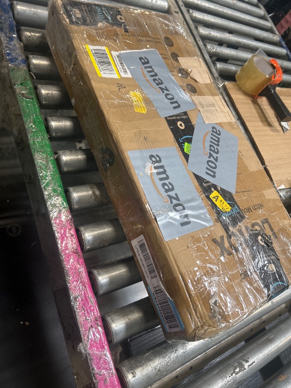 Photo 1 of ***MISSING IMPORTANT BOLT*** Retrospec Lenox 2-5 - Bike Hitch Rack for Cars, Trucks, SUVs with 2” Hitch | Foldable Steel Frame with Anti-Rattle Adapter, Tie Down Cradles and Straps - Fits Most Frames, Black