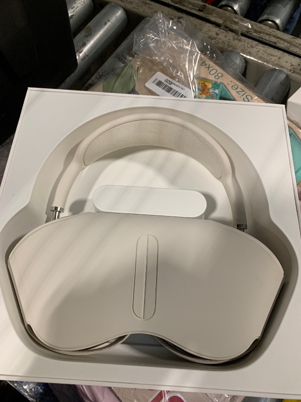 Photo 1 of ** USED / DIRTY** Apple AirPods Max Wireless Over-Ear Headphones, Pro-Level Active Noise Cancellation, Transparency Mode, Personalized Spatial Audio, USB-C Charging, Bluetooth Headphones for iPhone - Starlight