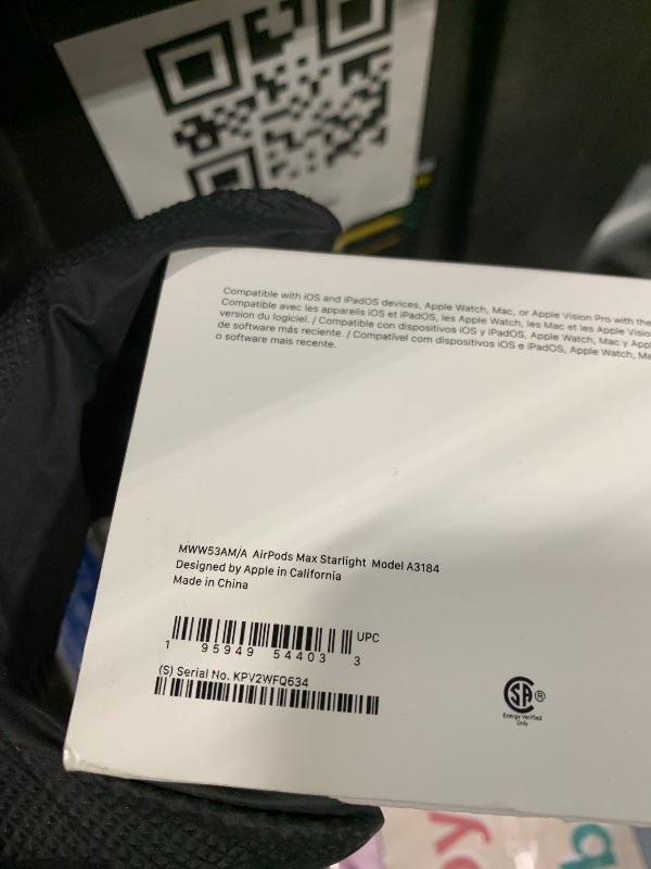Photo 1 of ** USED / DIRTY** Apple AirPods Max Wireless Over-Ear Headphones, Pro-Level Active Noise Cancellation, Transparency Mode, Personalized Spatial Audio, USB-C Charging, Bluetooth Headphones for iPhone - Starlight