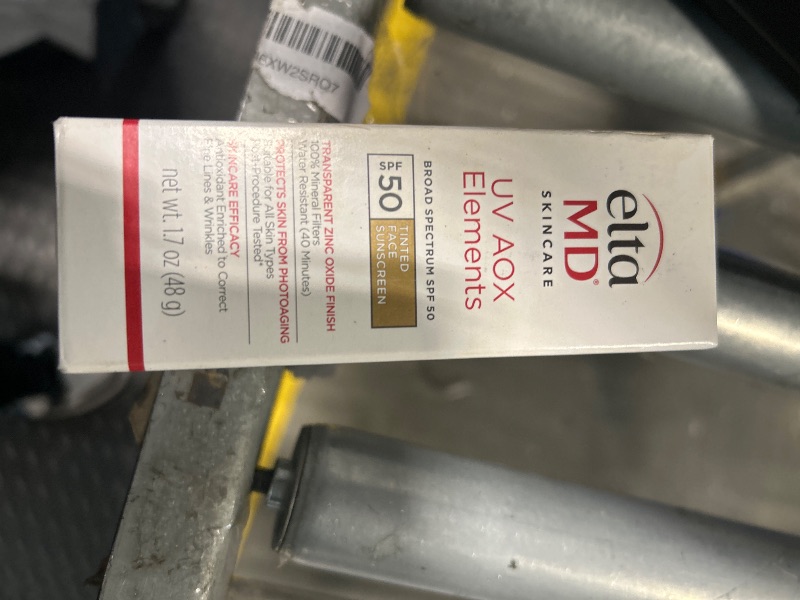 Photo 1 of *MINOR DAMAGE - USED*
EltaMD UV AOX Elements Tinted Mineral Face Sunscreen Lotion, Tinted Moisturizer for Face SPF 50 with Antioxidants, For Dry Sensitive Skin 1.7 oz Pump