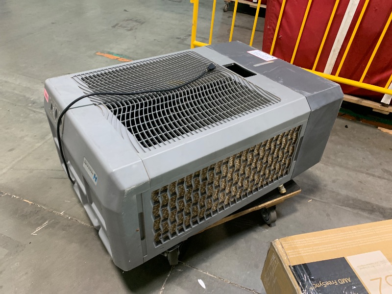 Photo 1 of ** sold as is no refund/return** Hessaire 5300 CFM 3-Speed Portable Evaporative Cooler (Swamp Cooler) for 1600 square feet
