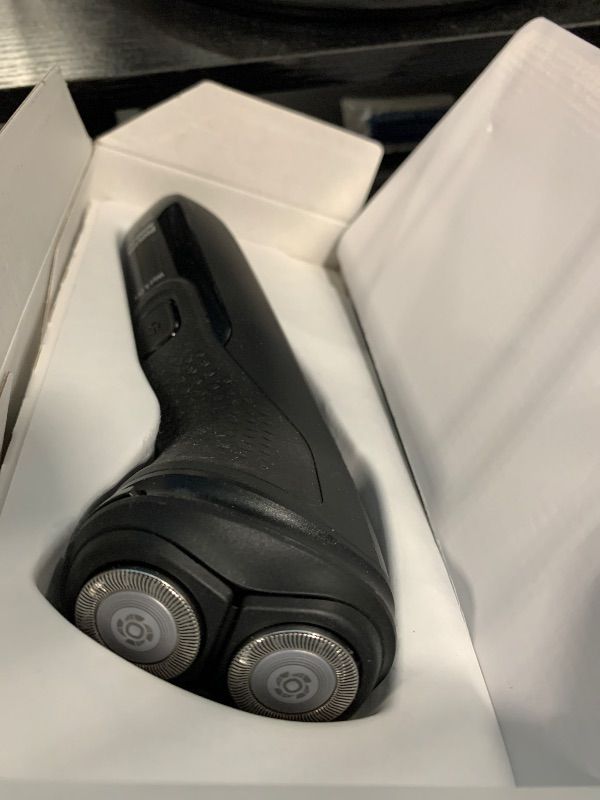 Photo 1 of ***NOT FUNCTIONAL, SELLING FOR PARTS, FINAL SALE***Philips Norelco Shaver 2400 Series, Wet and Dry Electric Shaver, Pop-up Trimmer, P-Cap, Deep Black, Model X3001/90***NOT FUNCTIONAL, SELLING FOR PARTS, FINAL SALE***