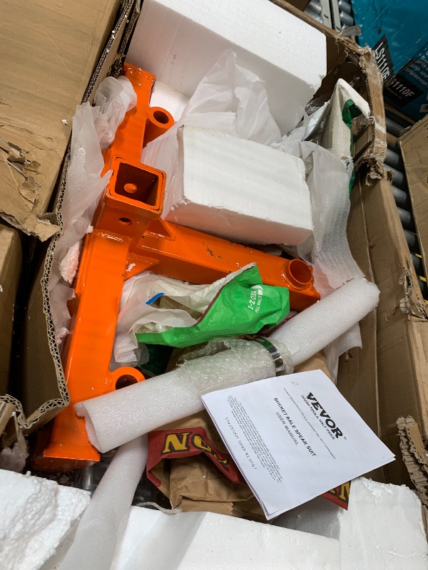 Photo 1 of ***MINOR SCRATCHES, UNKNOWN IF ANY PARTS ARE MISSING****
VEVOR 49" Hay Spear, Bale Spears 1600lbs Loading Capacity, Three-Point Hitch Tractor Attachment with 2pcs 17.5" Stabilizer Spears, Quick Attach Spike Forks