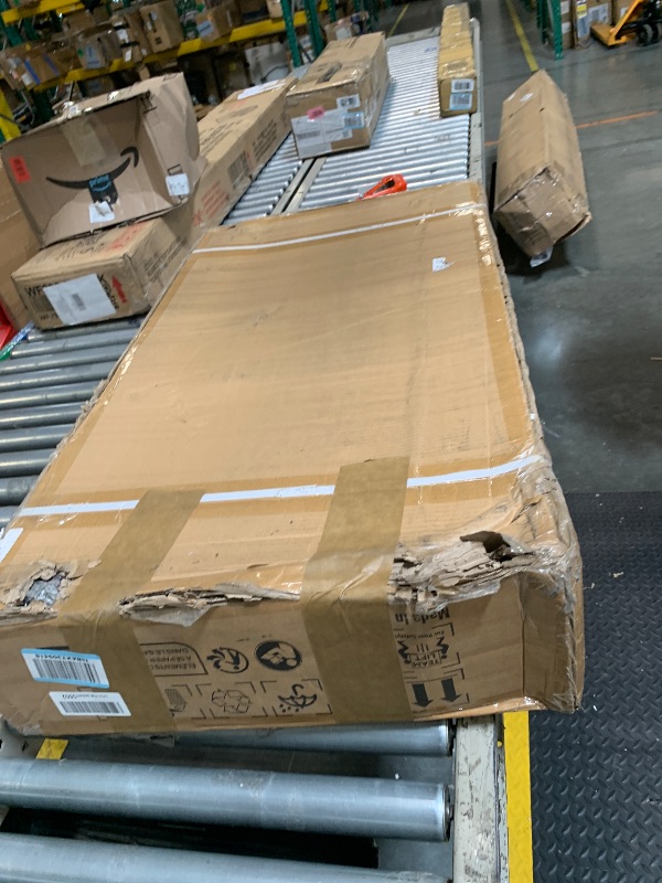 Photo 1 of ****FACTORY SEALED****
VEVOR Preacher Curl Bench, Strength Training Benches, Max Load 660 LBS Home Gym Fitness Equipment, Seated Arm Isolated Barbell Dumbbell Bicep Station, Adjustable Weight Bench with Bar Holders