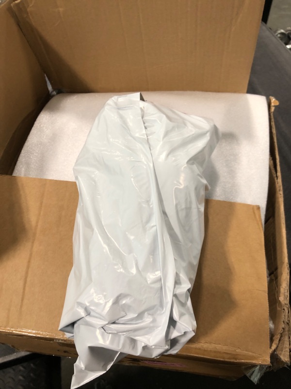 Photo 1 of ** SOLD AS  IS NO REFUND/RETURN**SEE COMMENTS!
Portable Blender with Insulated Cup, Personal Blender for Smoothies, 11.1V high-torque Motor, LED Display, Stainless Steel Cup, Keep Cold 24 Hours, Self-cleaning, USB-C Rechargeable, 20 oz, Travel Lid