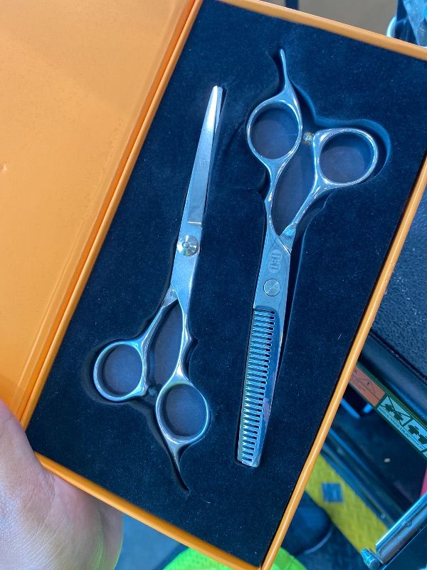 Photo 1 of *MINOR DAMAGE - USED*
ULG Hair Cutting Shears & Thinning Scissors Kit, Japanese 440C Stainless Steel, Professional Barber Scissors Set for Home and Salon, 6.7-Inch 2.2oz Lightweight, Ergonomic Offset Handles