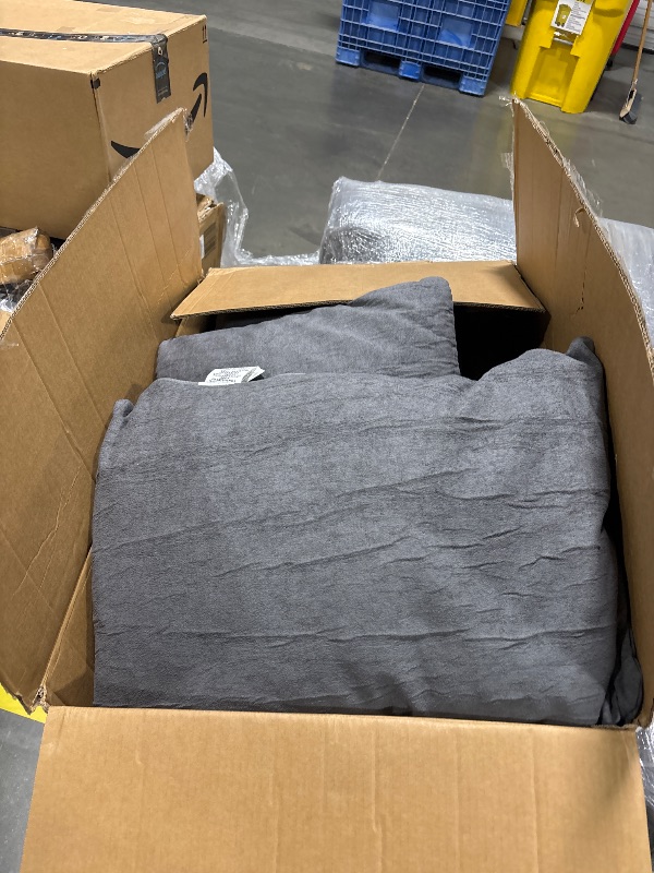 Photo 1 of ***NOT WHOLE SET, VIEW NOTES*** Vamcheer Modular Sectional Sofa - Modern L Shaped Boneless Couch with Deep Seat, Upholstered Sectional Couches for Living Room, Bedroom, Office, No Assembly Required, Gray