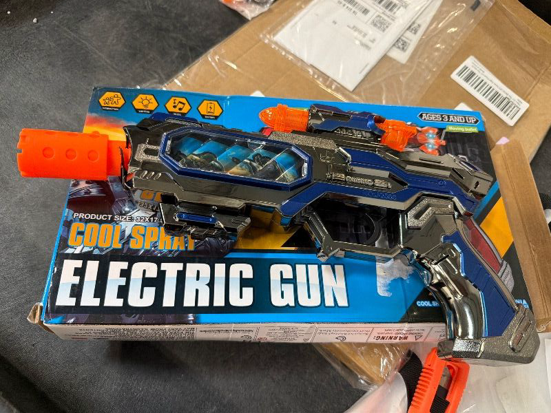 Photo 1 of *UNTESTED*
DaoDaoZhu Spray Light Up Toy Gun for Kids with Sound Effects & Rotating Slide Display, Toy Guns for Boys Toddlers 3 4 5 6 7 Year Old for Indoor & Outdoor Play, Gifts for Birthday Halloween Christmas
**USED**