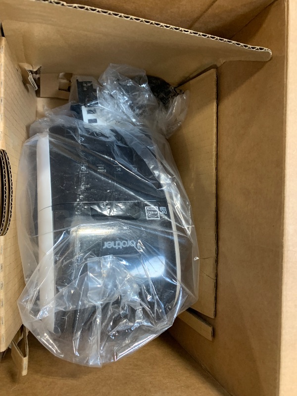 Photo 1 of *MINOR DAMAGE - USED*
Brother RQL-800 -(Q L800) High-Speed, Professional Label Printer (Renewed),White