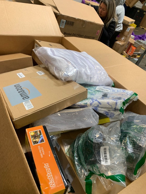 Photo 1 of ***AS IS / NO RETURNS -  FINAL SALE***
***BUNDLED BAG OF  ***