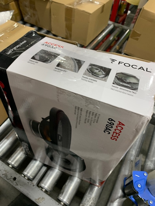 Photo 1 of Focal 690AC 6” x 9” Coaxial Kit