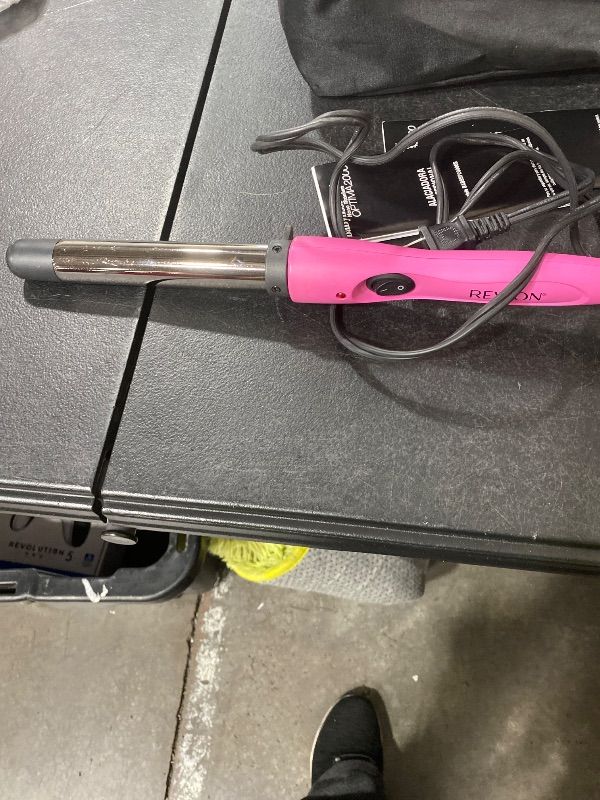 Photo 1 of Revlon curling iron