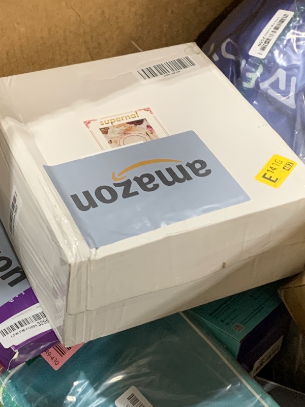 Photo 1 of supernal 60pcs Clear and Red Plastic Plates,Fancy Scalloped Plates Disposable Heavy Duty, Wedding Disposable Dinnerware Include 30 Dessert Plate and 30 Dinner Plastic Plate for Party and Birthday