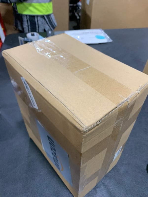 Photo 1 of 100Pcs Bubble Out Bags Pouches 6" x 10" Protective Bubble Pouches Bags for Shipping, Double Walled Bubble Cushioning Bags Thickening Shockproof Foam Bags for Packing, Moving, Shipping, and Storage