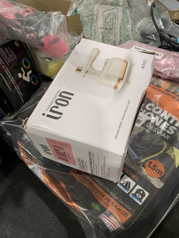 Photo 1 of 2-in-1 Handheld Clothes Steamer, Portable Travel Steamer, Plancha A Vapor Para Ropa with Anti-Scalding Base, for Home, Dorm, Gift, 10S Fast Heat-up (white)