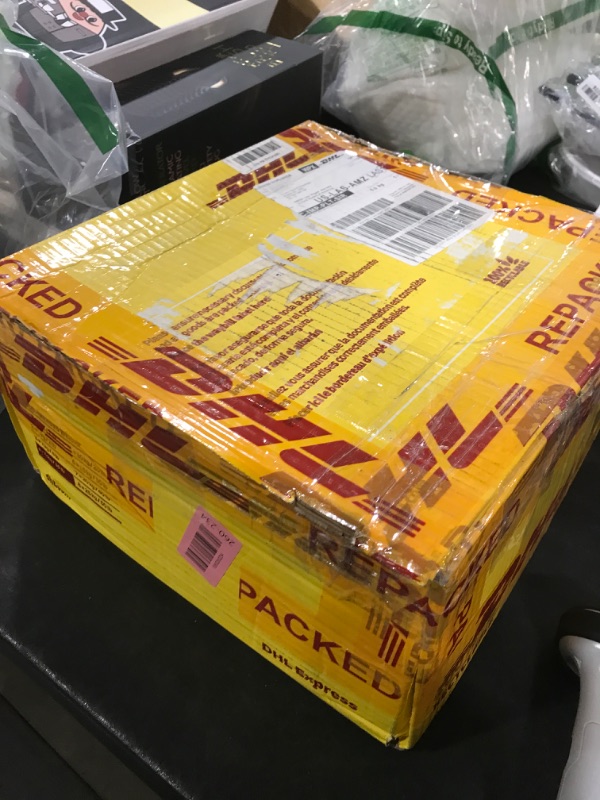 Photo 1 of 1000pcs Security Metal Wire Padlocks, Plastic Security Seals Disposable Anti-Tamper Tag Locks with Numbered Anti Tamper Tag Hasps (Blue, 1000pcs)