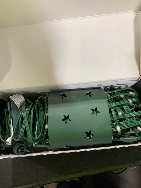 Photo 1 of Govee Outdoor Net Lights, 2.8*9.4ft with RGBIC and DIY Functions, 480 LEDs Smart Net Lights with 64 Modes for Bush Patio Decor, Compatible with Alexa & Google Assistant, Outdoor Waterproof, Green Wire