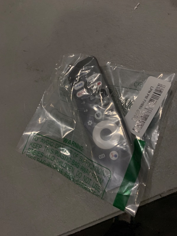 Photo 1 of GWVEE Replacement Remote Control for Bettdow WiMiUS PUTRIMS K12 Projector Compatible with Outdoor Movie Proyector