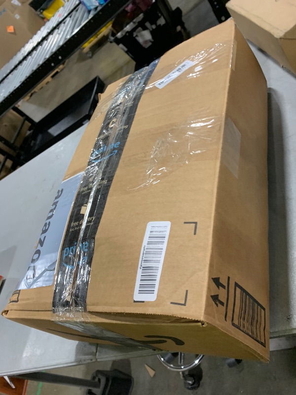 Photo 1 of 79in x 90in Blanket