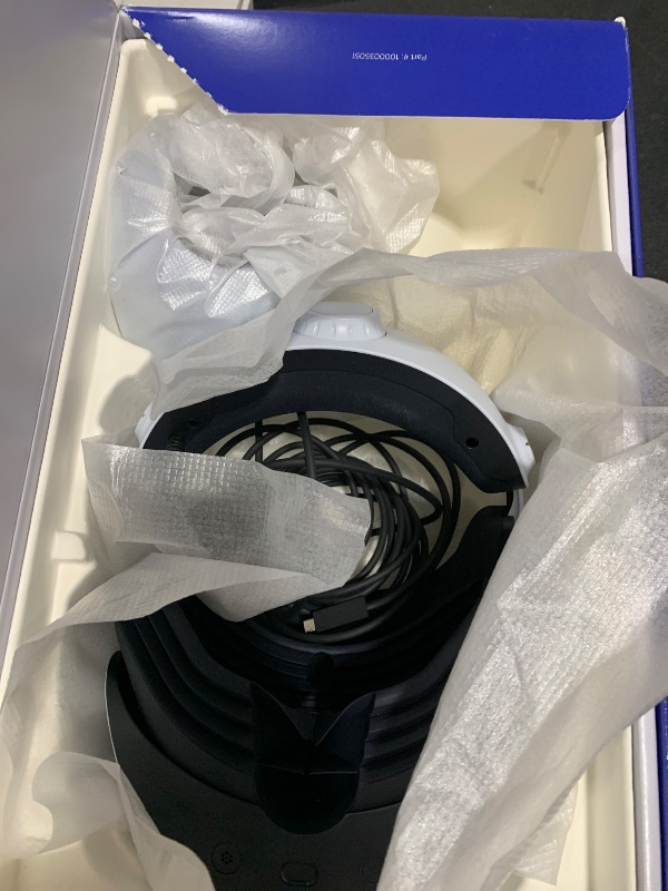 Photo 1 of PlayStation VR2 Horizon Call of The Mountain™ Bundle (PSVR2)